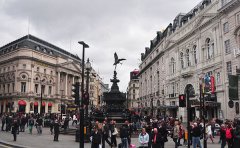 注冊(cè)英國(guó)公司后，董事能否以該公司名義辦理赴英簽證